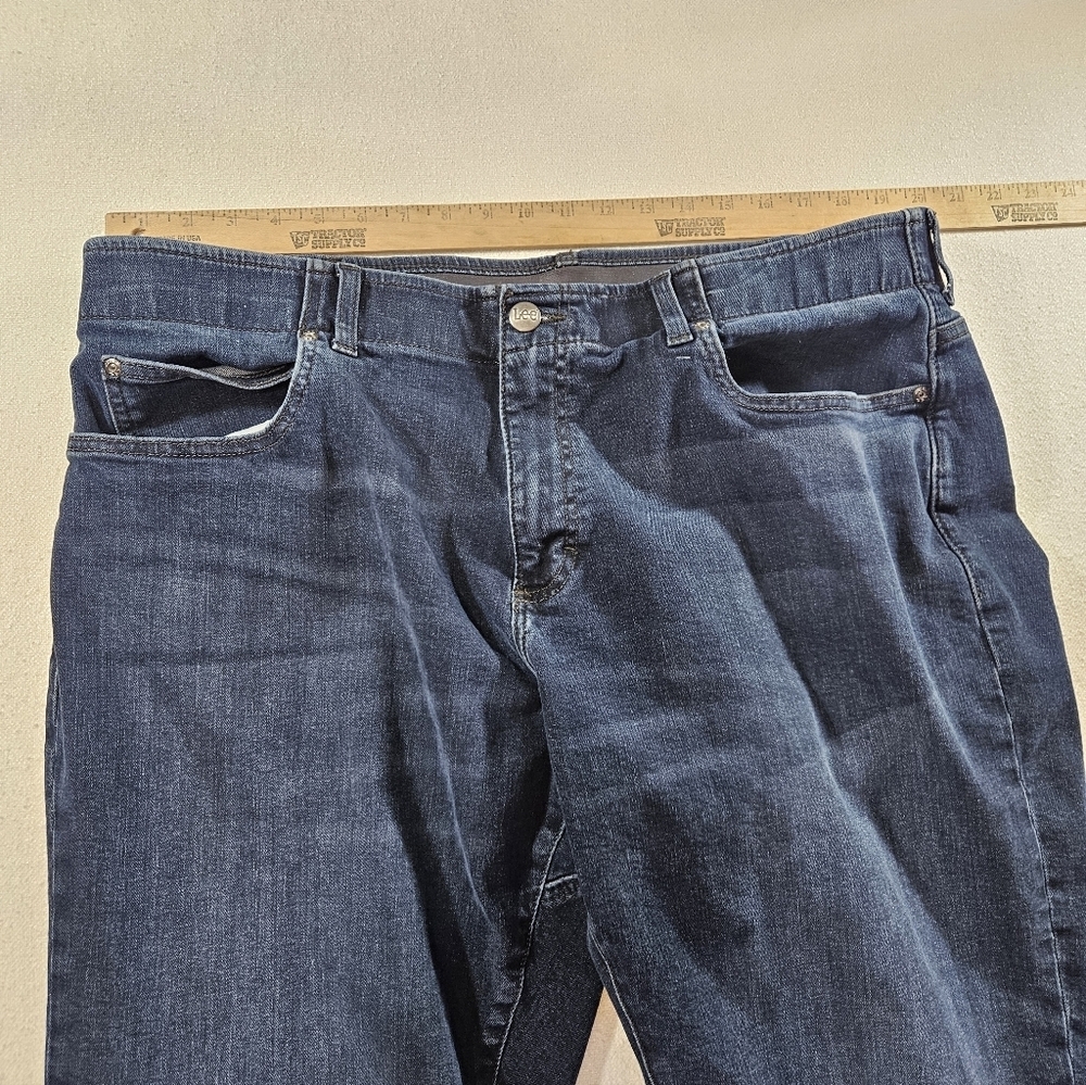 Lee Extreme Motion MVP Athletic Fit Jeans 40x30 - Picture 7 of 9